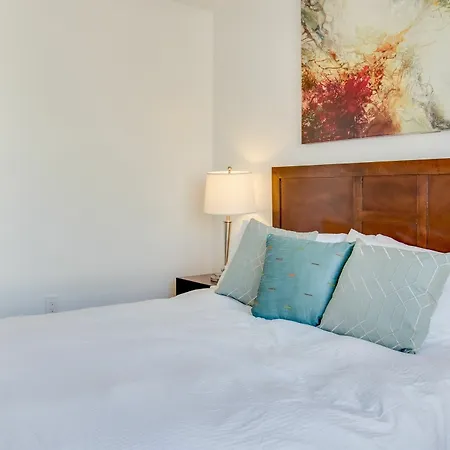 Global Luxury At The Theater District Apartment