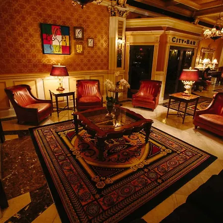 The Lenox Hotel 4*