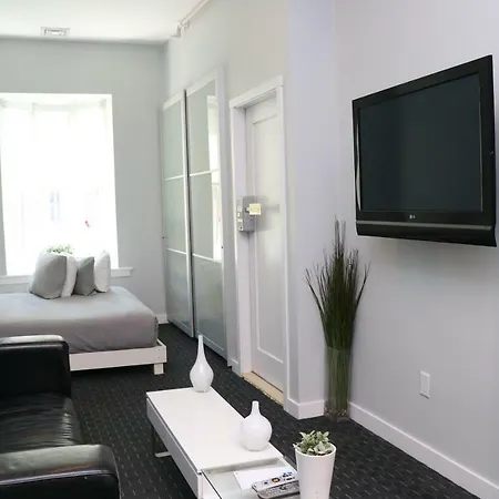 Stylish Newbury Street Studio, #11 Boston