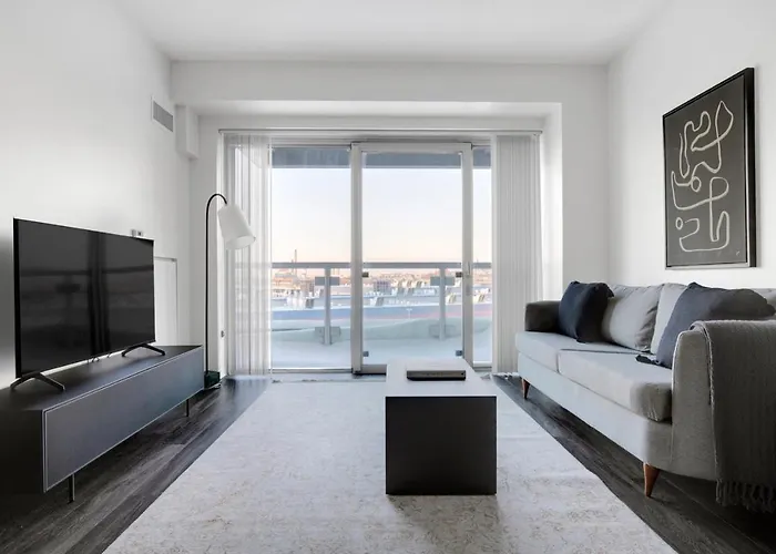 E Cambridge 1Br W Gym Wd Nr Lechmere Station Bos-607