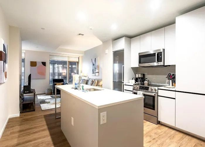 Modern Apt In Seaport - Alx-1103