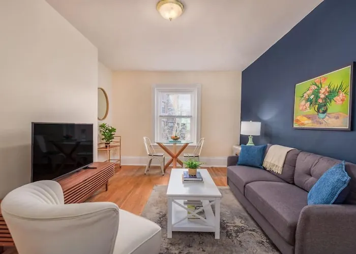 Wonderful Newbury 1 Bedroom