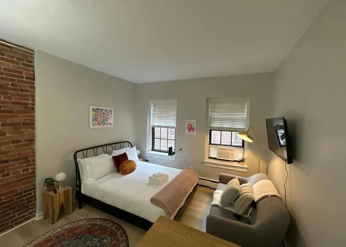 Lovely Studio Apt South End