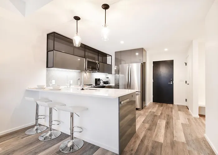 Global Luxury Suites In South End