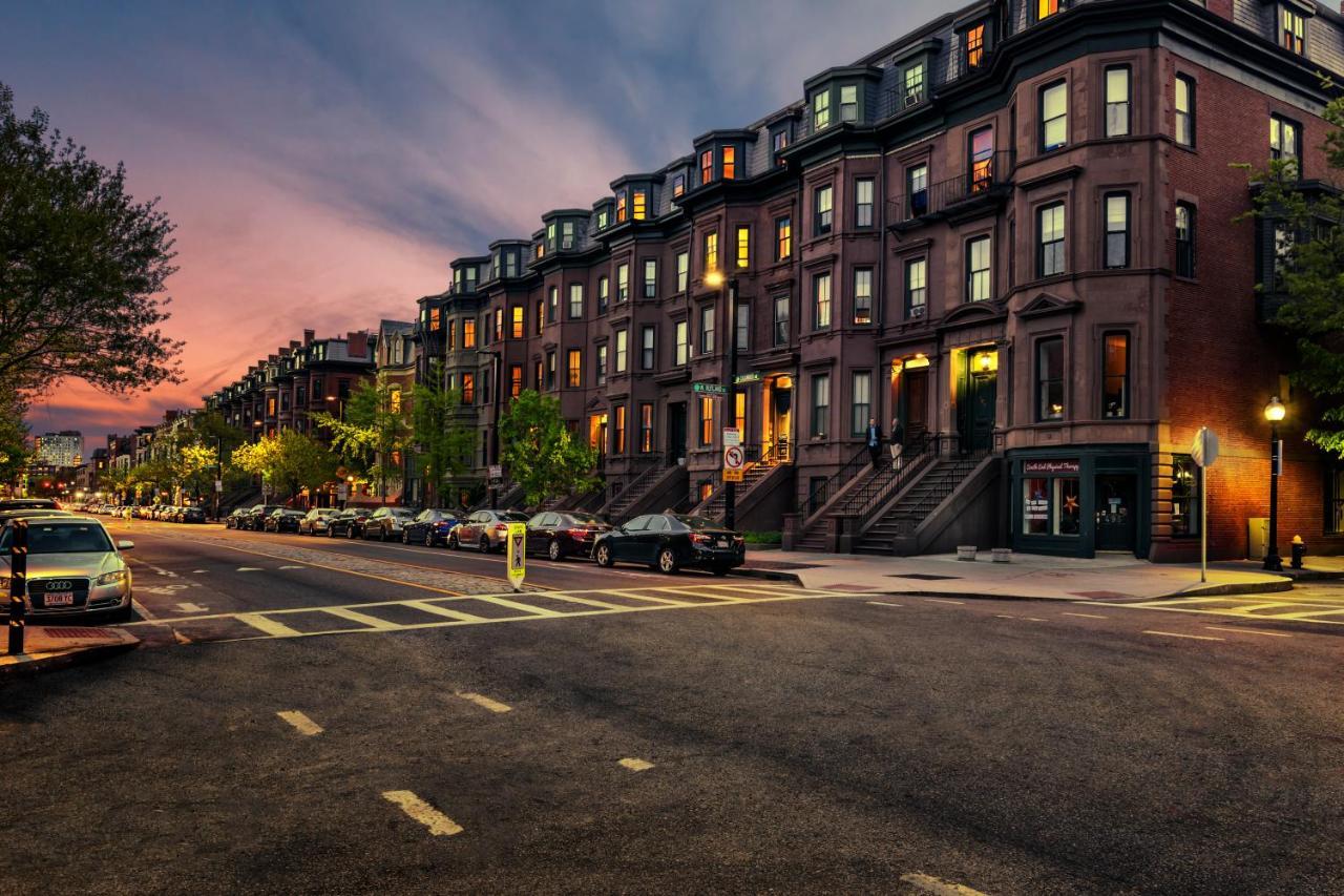 Charming In Brownstone, #44 3* Boston