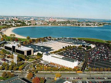 Hotel Doubletree By Hilton Bayside 3*