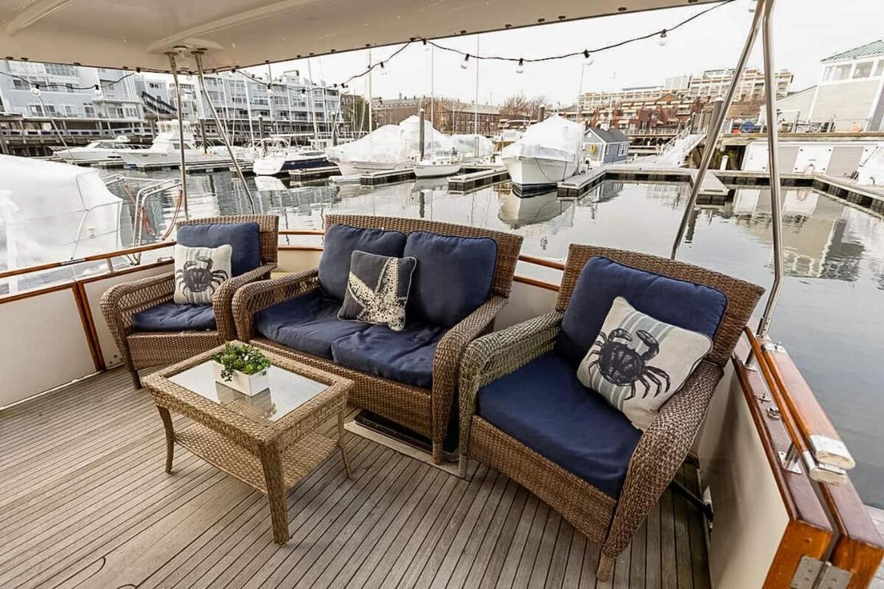 2br Spacious & Comfy 43' Yacht - Heat & Ac - On The Freedom Trail - Nights Sleep Botel Boston