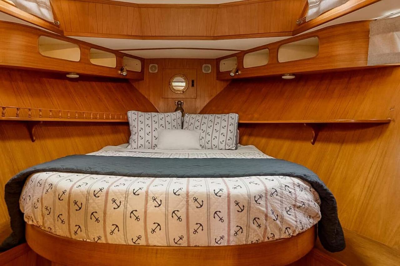 2br Spacious & Comfy 43' Yacht - Heat & Ac - On The Freedom Trail - Nights Sleep *