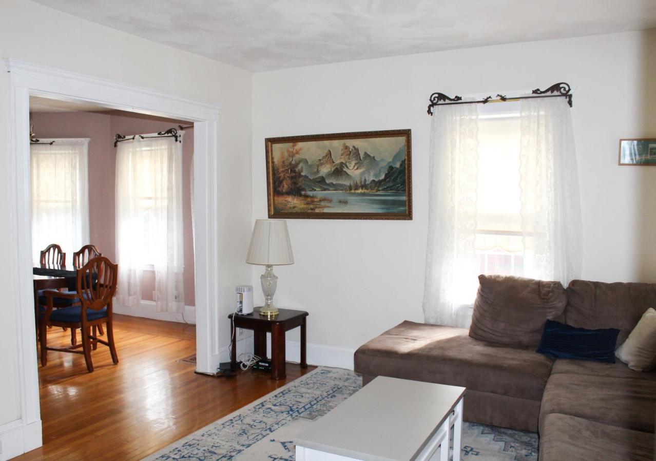 Casa de Férias The Naughton Guest House-close To Boston