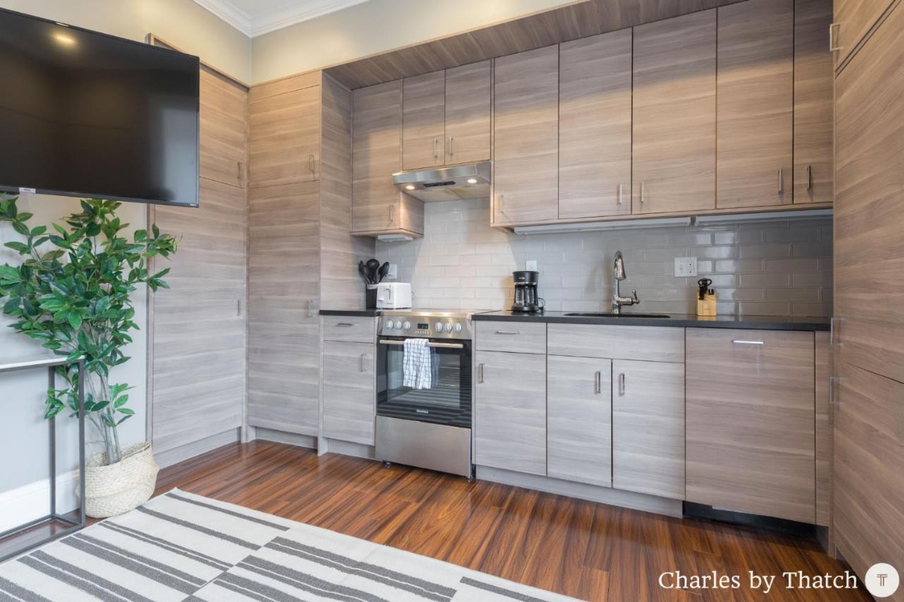 J Miller Flats By Thatch 4* Boston