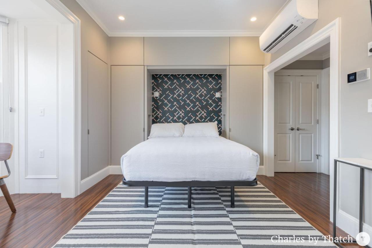 J Miller Flats By Thatch