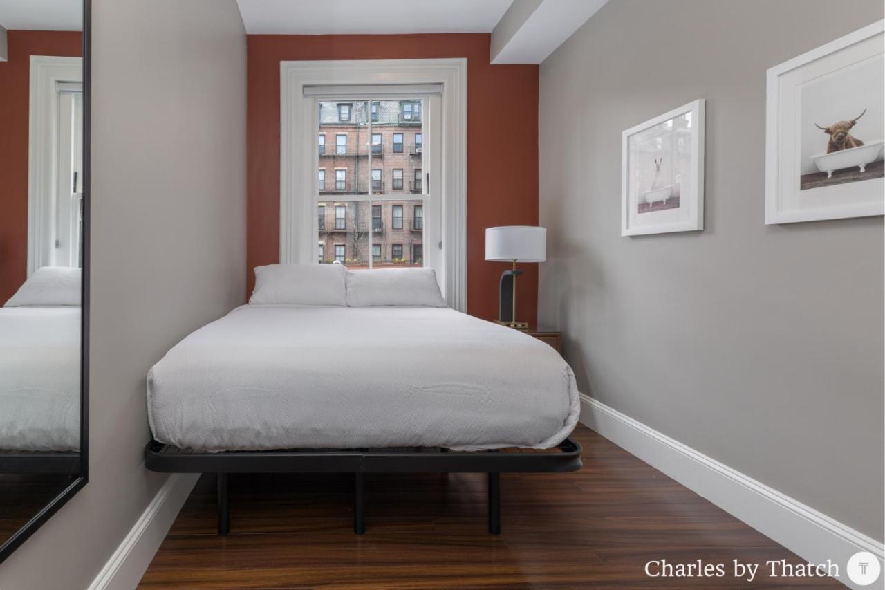 J Miller Flats By Thatch 4* Boston