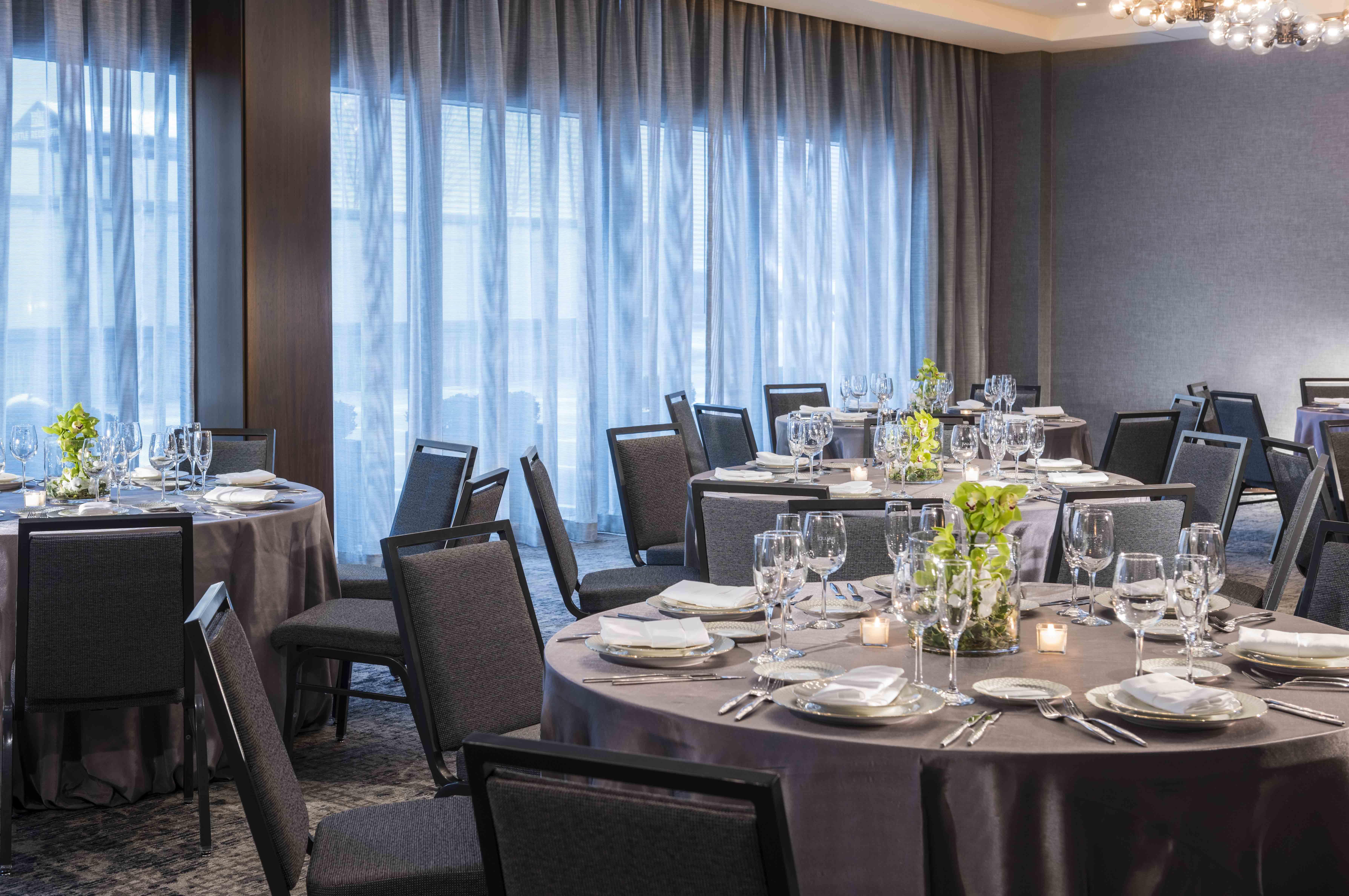 Ac By Marriott Downtown 4*