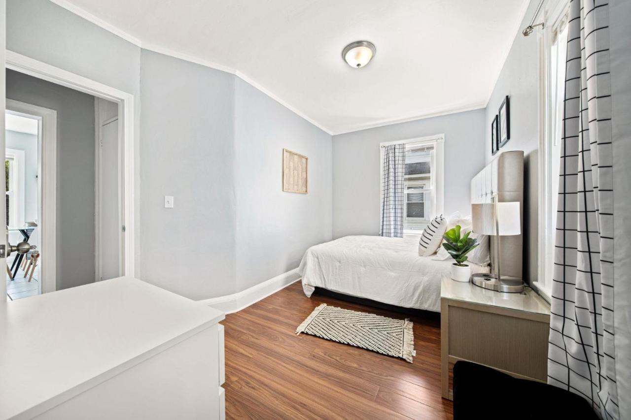 Cozy Up In 5br Near Charming Oak Square * Boston