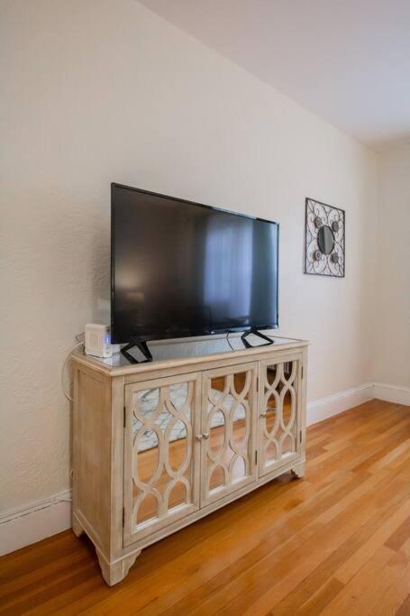 Apartment Sunny & Bright 1Br, Longwood Medical Hospitals *