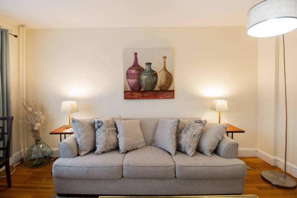 Apartment Sunny & Bright 1Br, Longwood Medical Hospitals