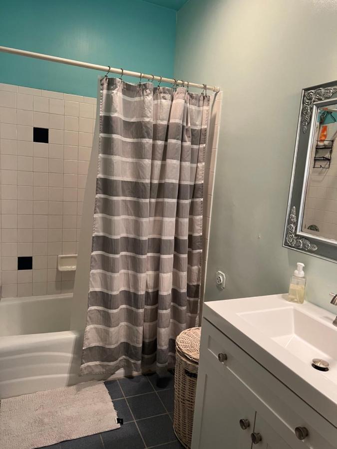 Homestay Beautiful Victorian House, *