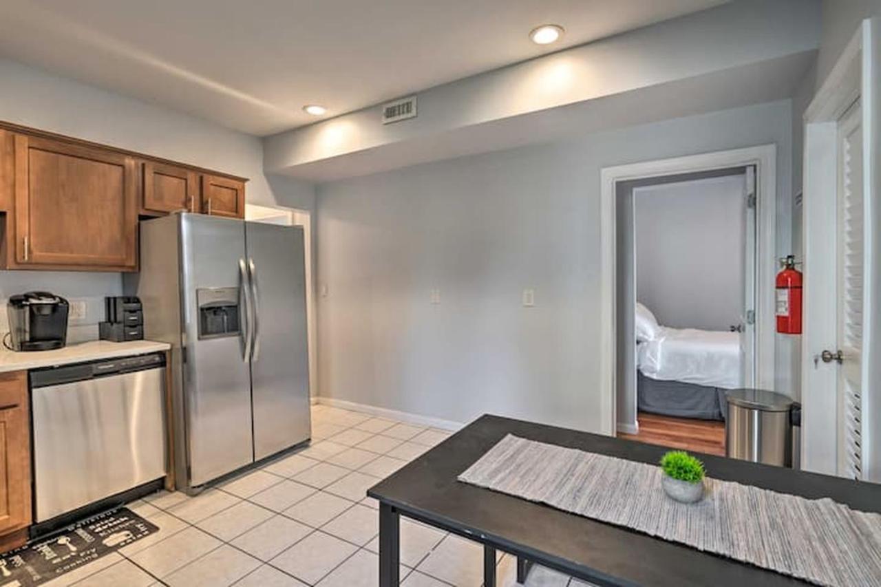 Astonishing 4br Bright *apt With Modern Amenities! Apartment