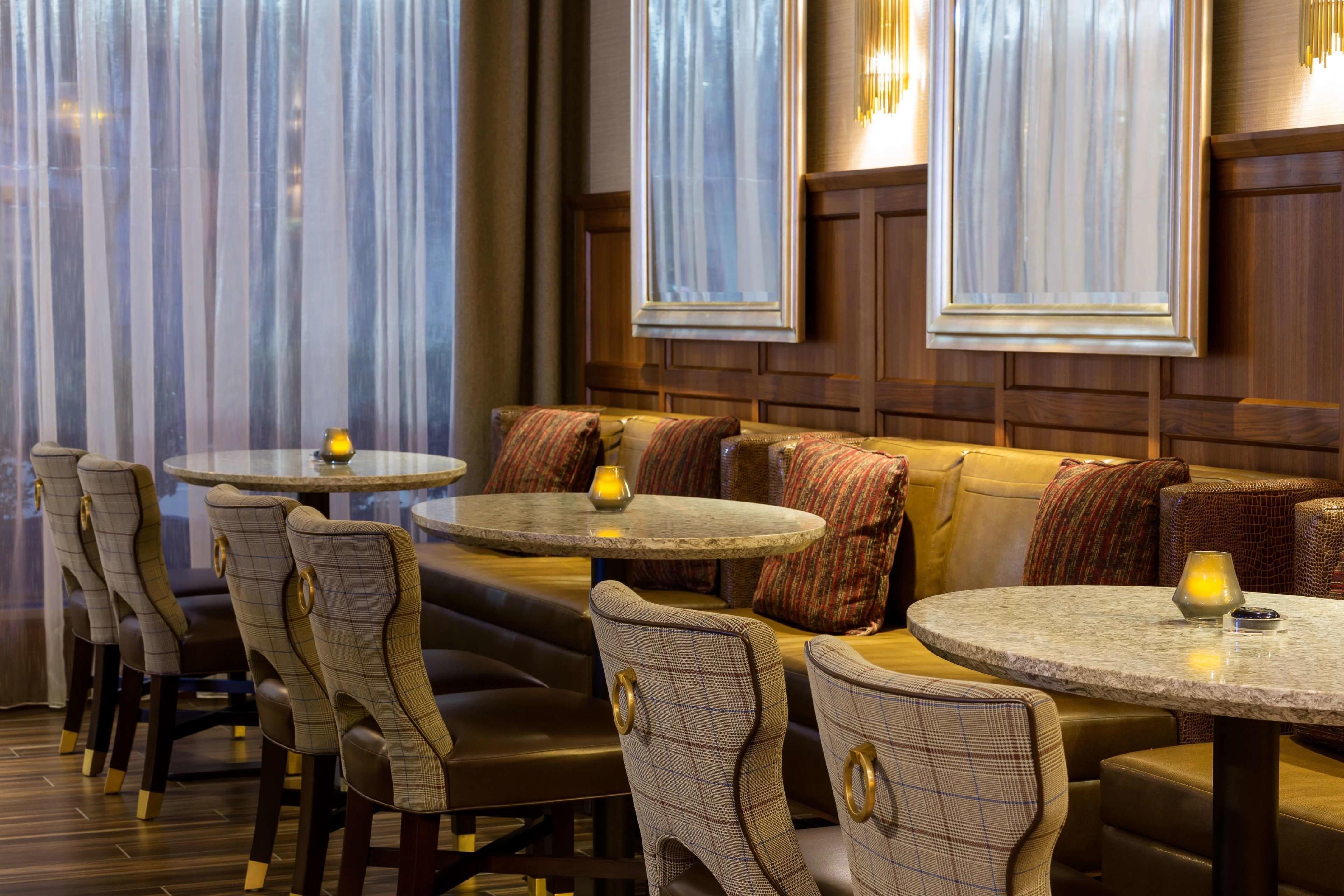 Hilton Park Plaza 4*