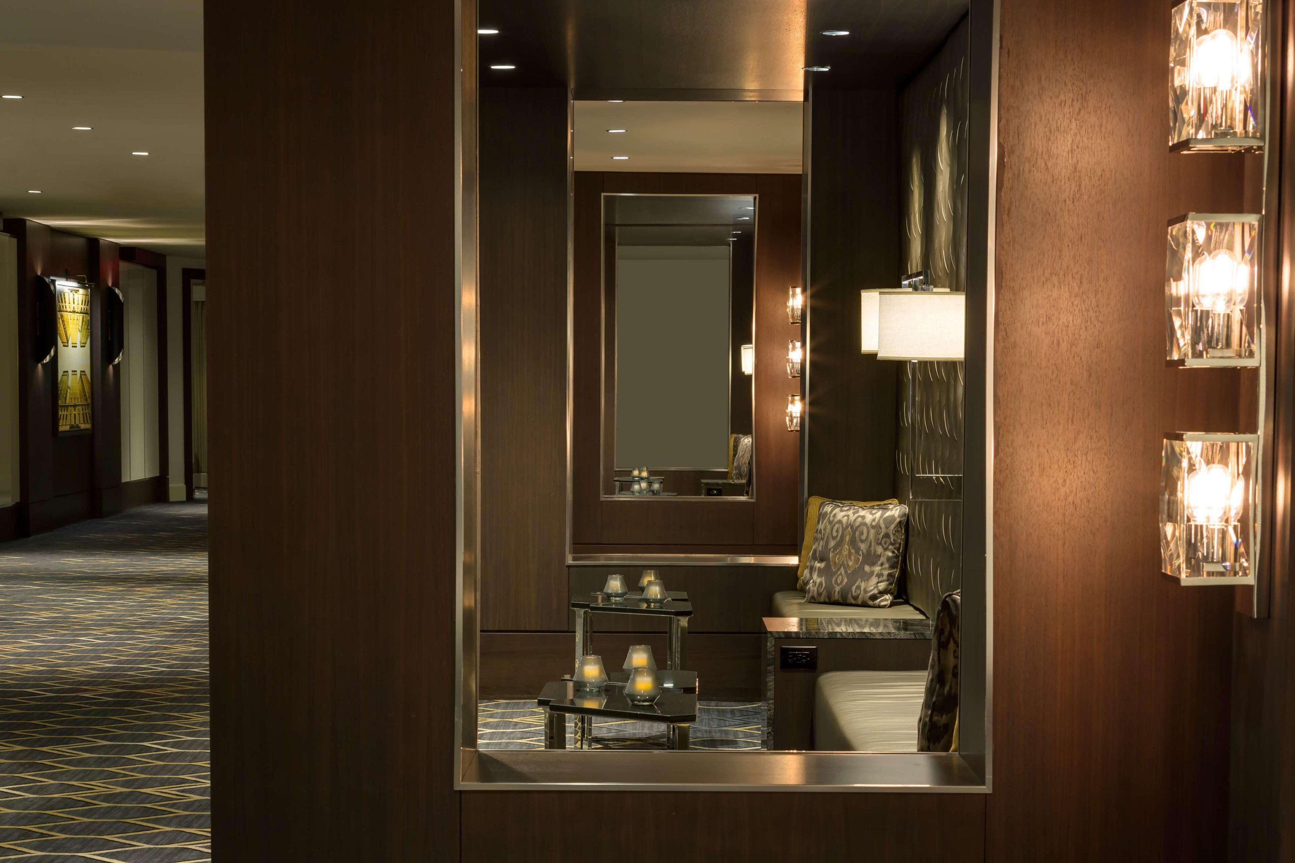 Hilton Park Plaza 4*