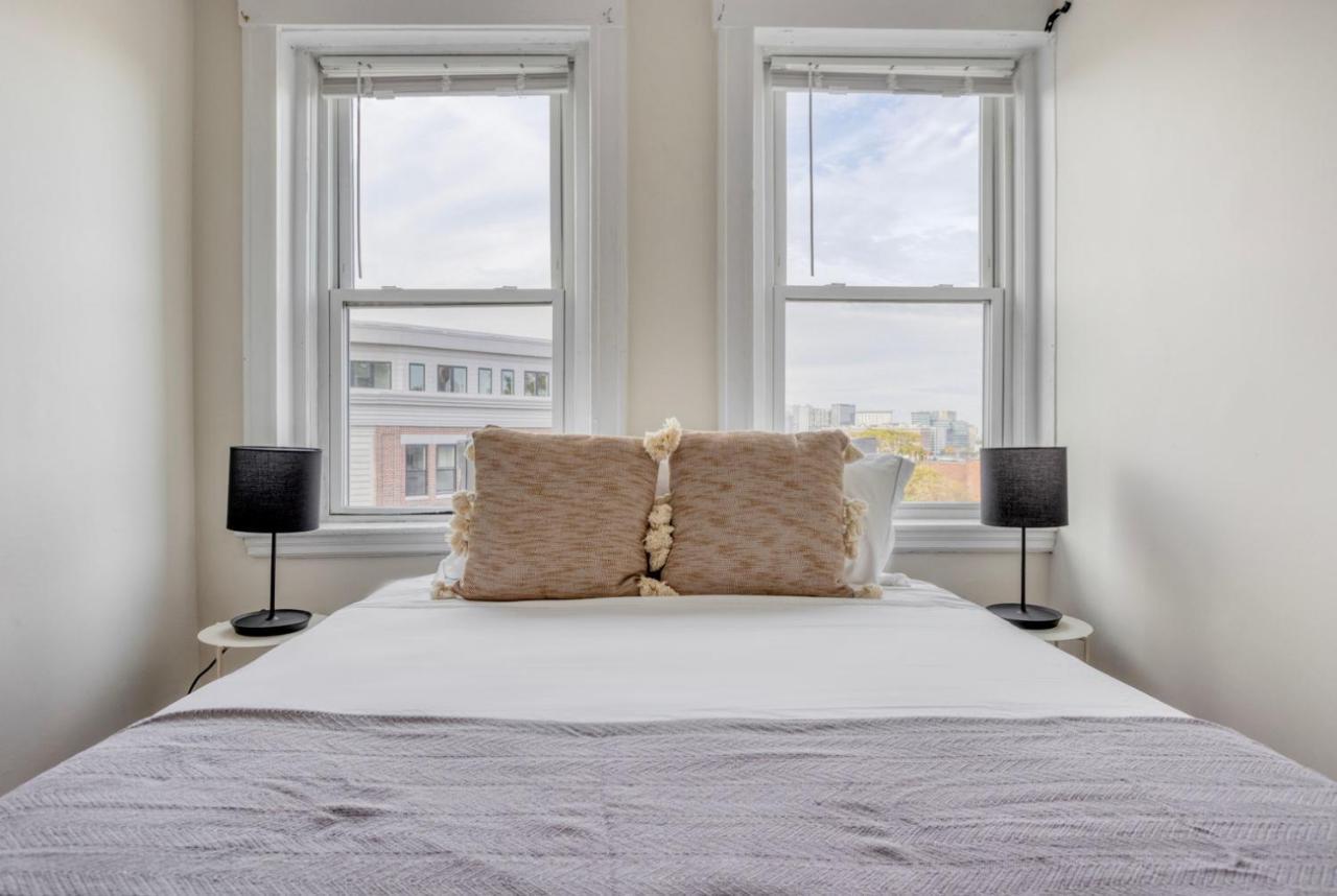 Apartment South 3br Fully Furnished Equipped Bos-928