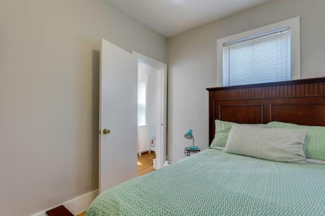 New! Entire House Near Mbta, 3 Mi To Fenway! * Boston