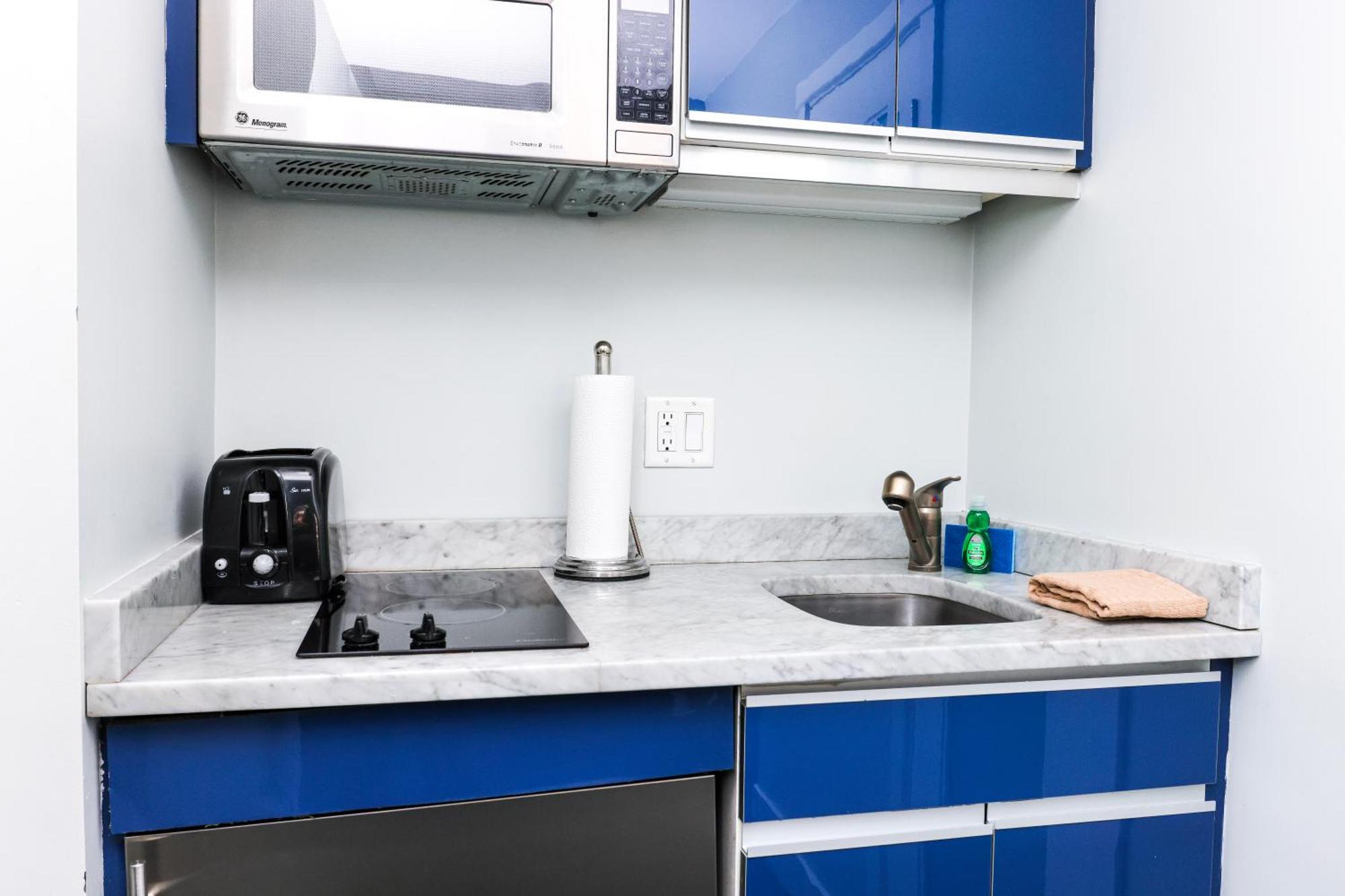 Apartment Cozy Newbury Street Studio, #5 *