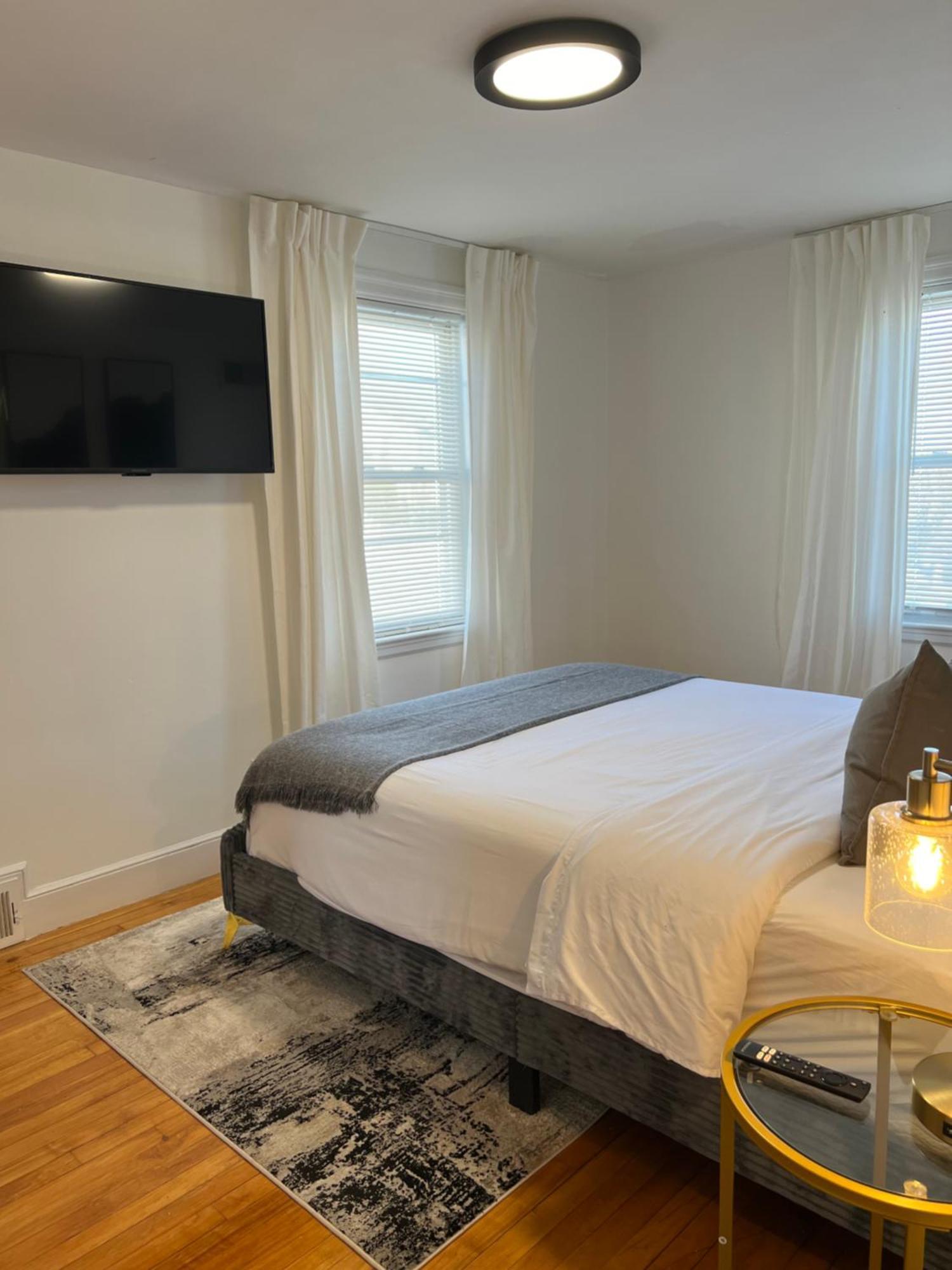Apartment New! Jxnbnb - Entire House In Boston, Mass