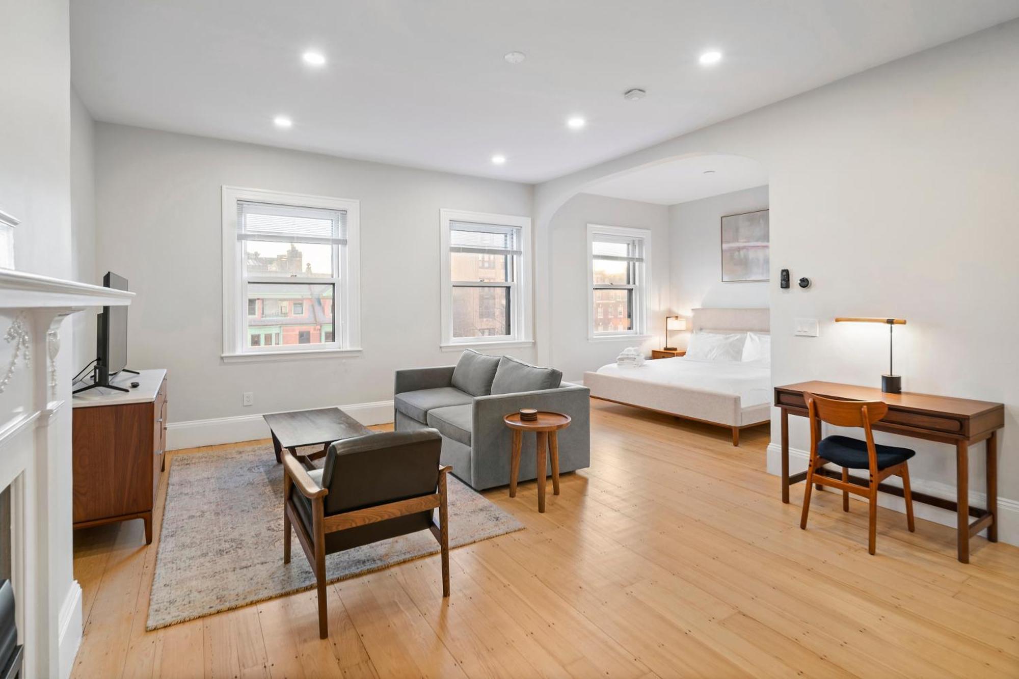 Hotel Charlesgate 4*