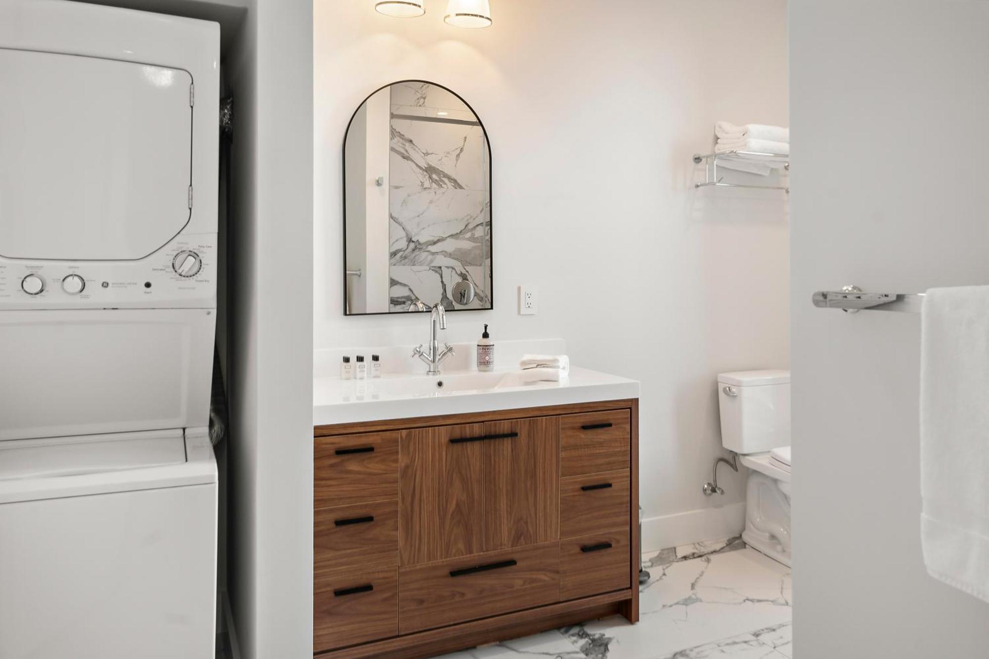 Hotel Charlesgate 4*