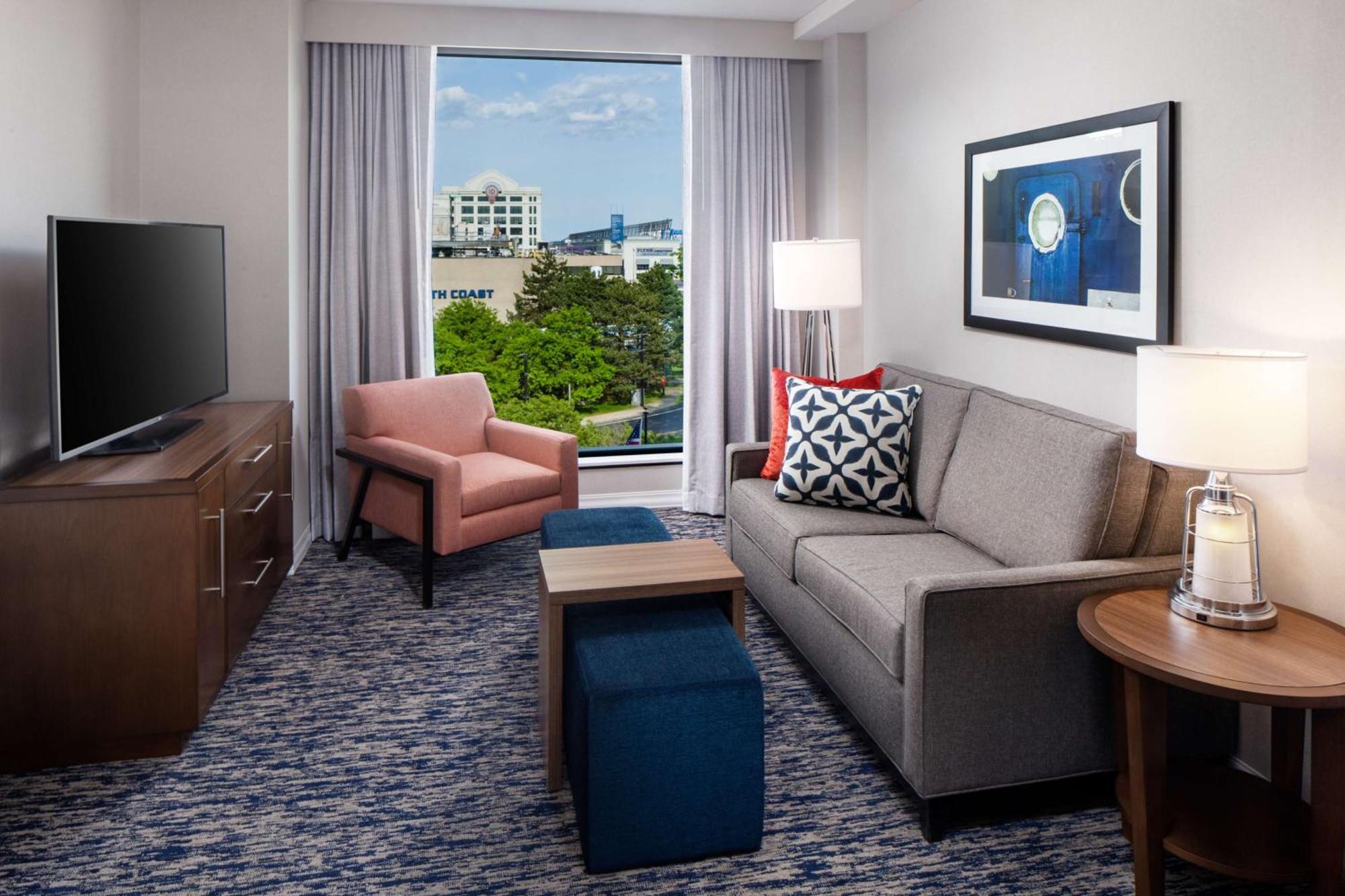 Hotel Homewood By Hilton Seaport District Boston