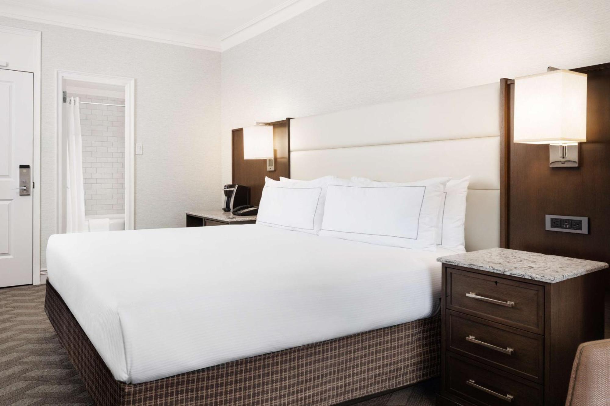 Hotel Hilton Park Plaza