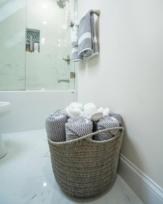 Apartment 80-3 3br - Charming Near Harvard Square *