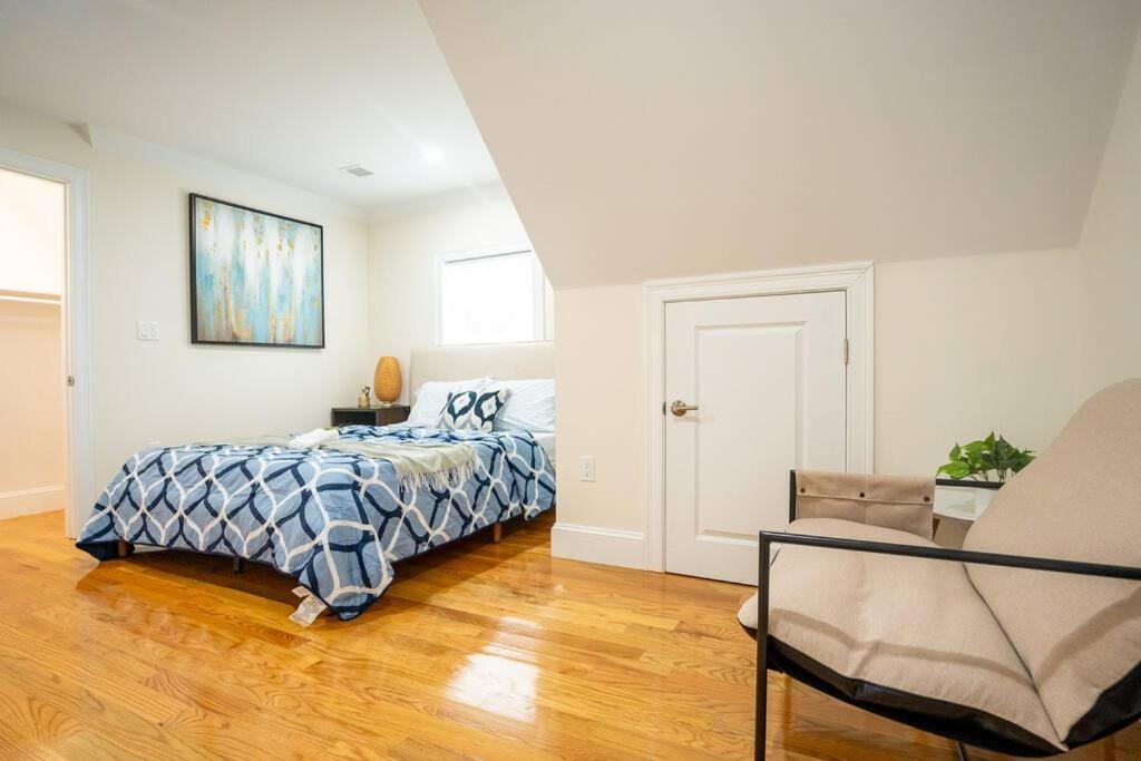 80-3 3br - Charming Near Harvard Square Apartment Boston