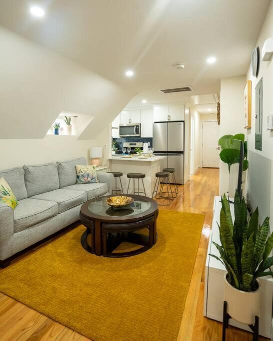 Apartment 80-3 3br - Charming Near Harvard Square *