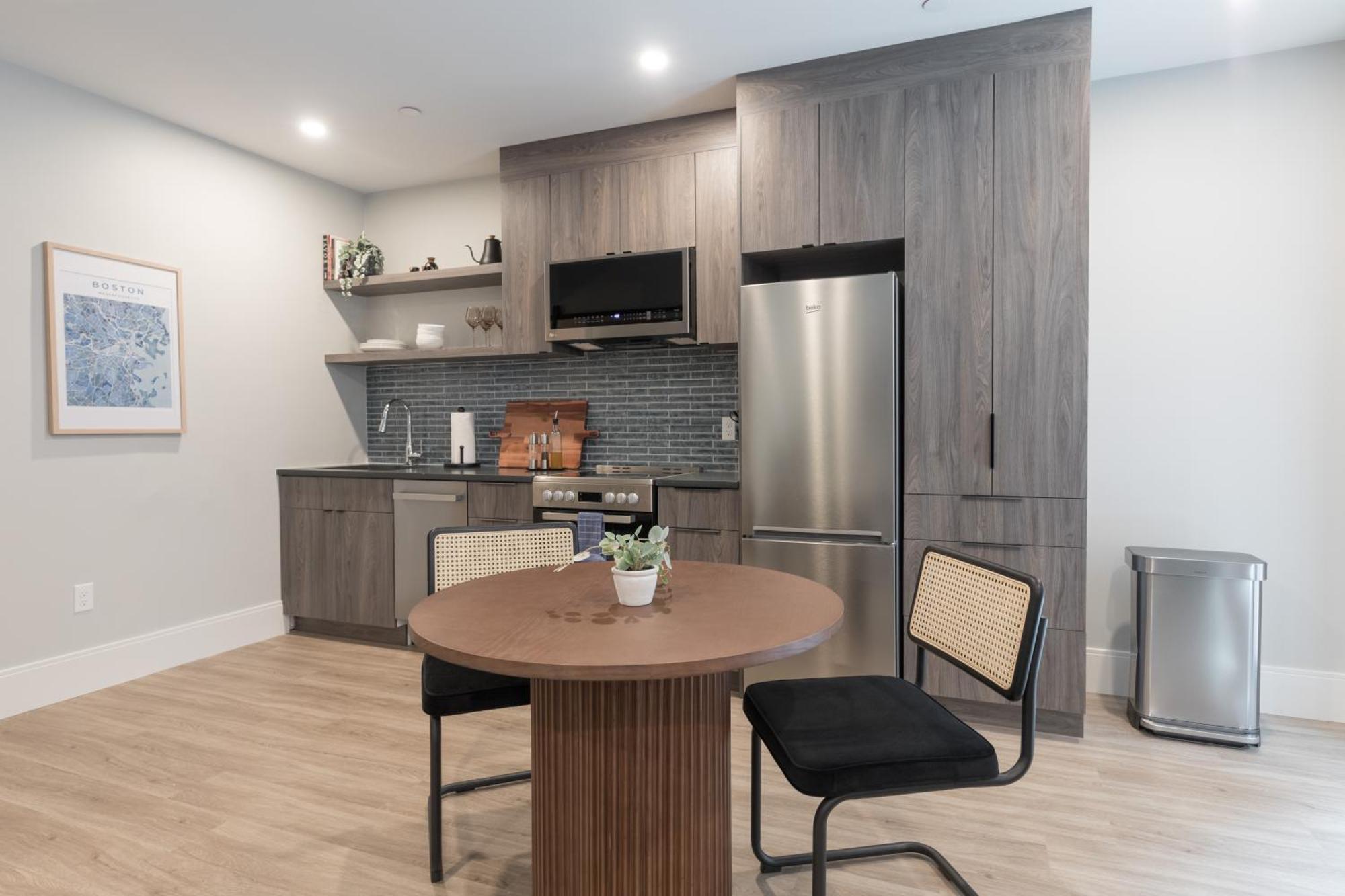 Symphony By Thatch Apartment