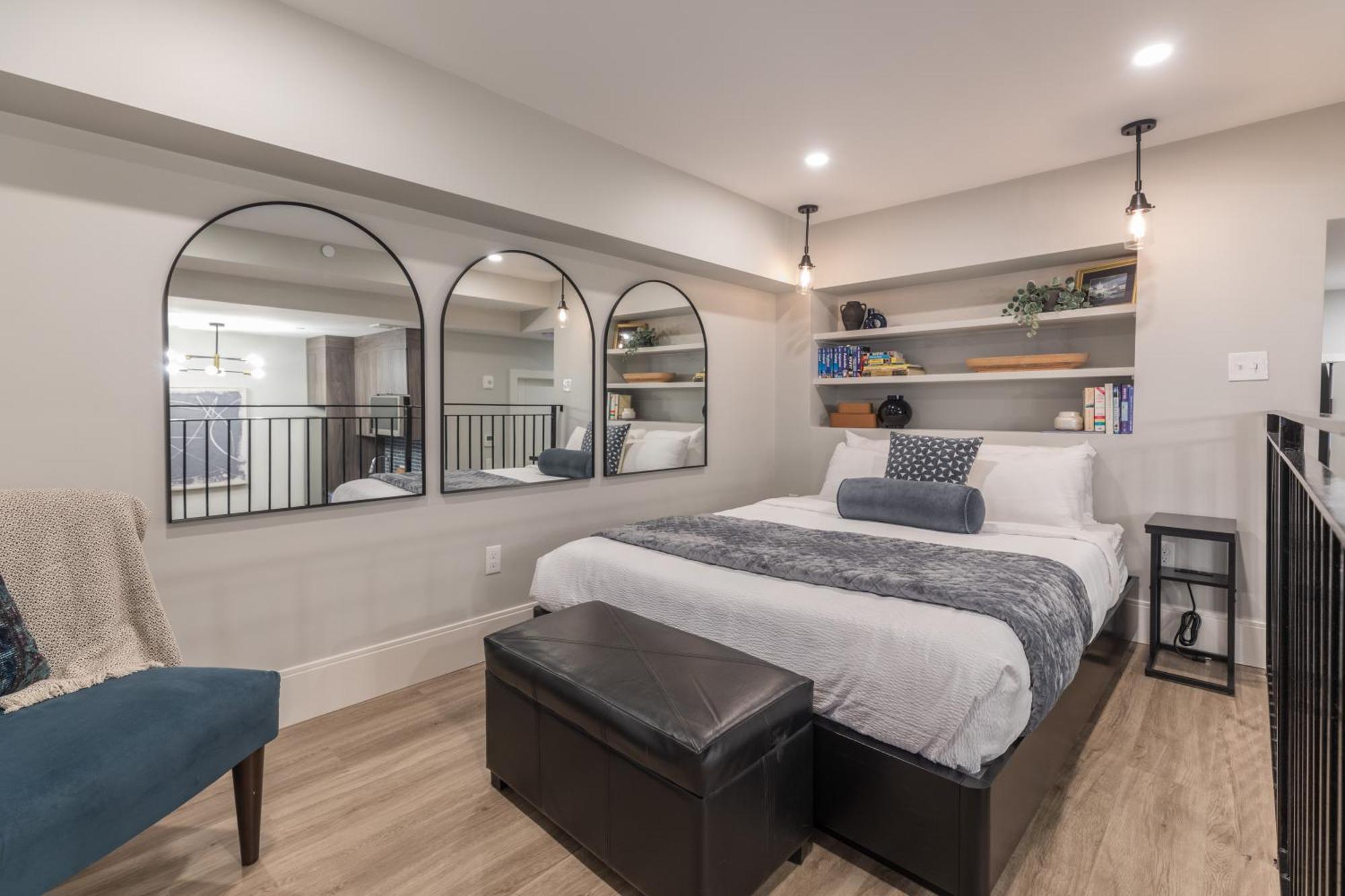 Symphony By Thatch * Boston