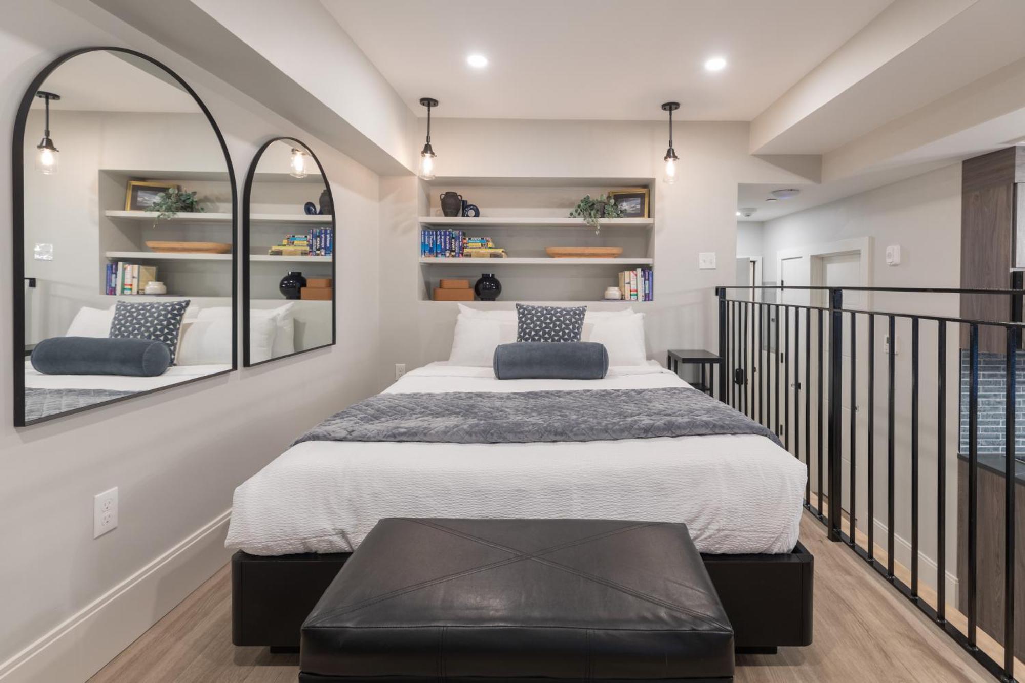 Symphony By Thatch Boston