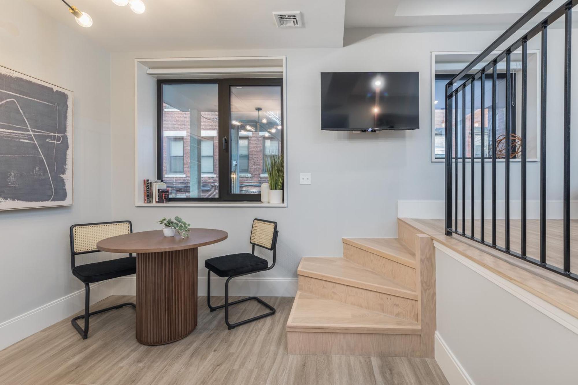 Symphony By Thatch * Boston