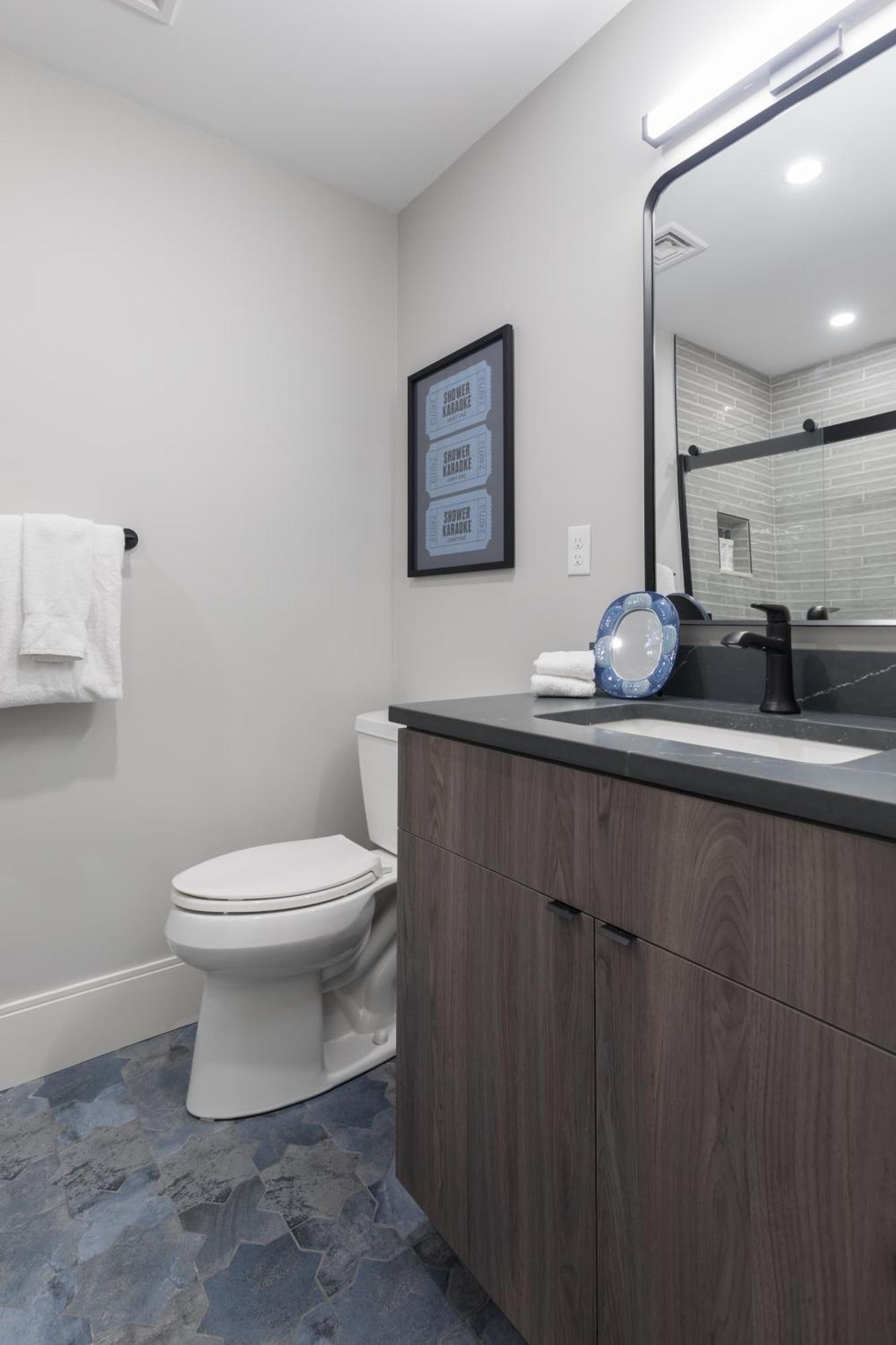 Apartment Symphony By Thatch