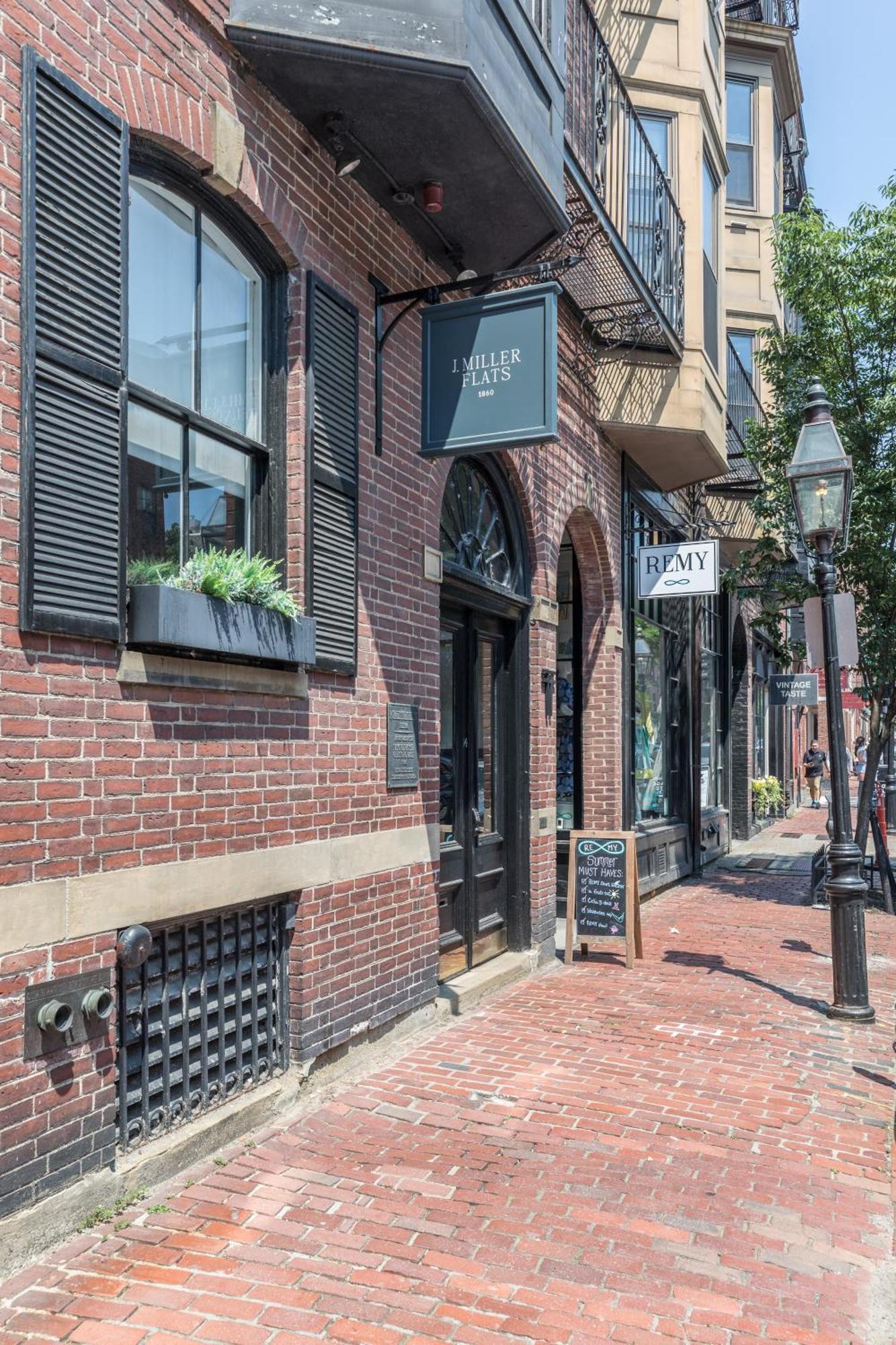 J Miller Flats By Thatch Aparthotel