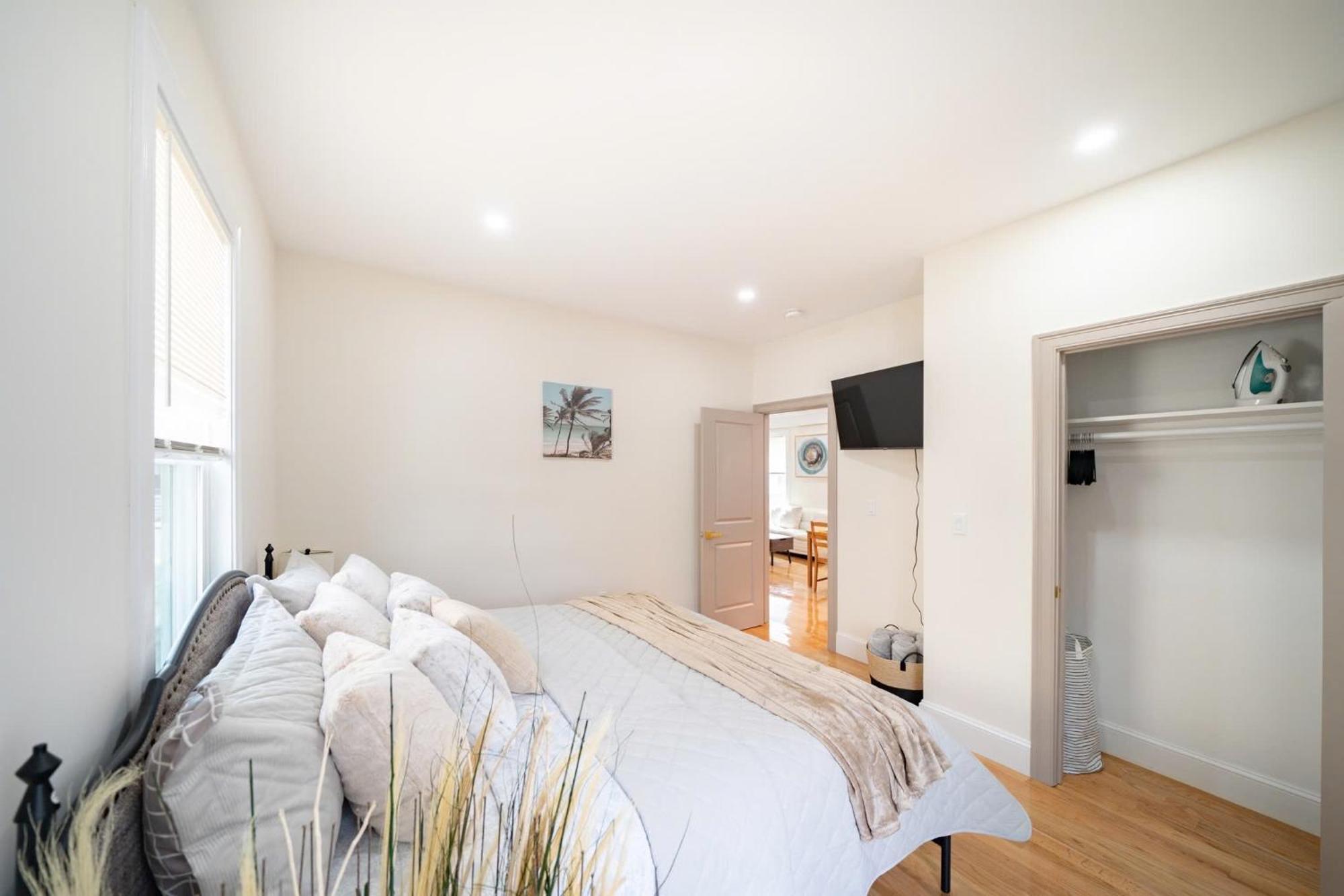 Apartment 82 - 3br - Stylish Near Mbta