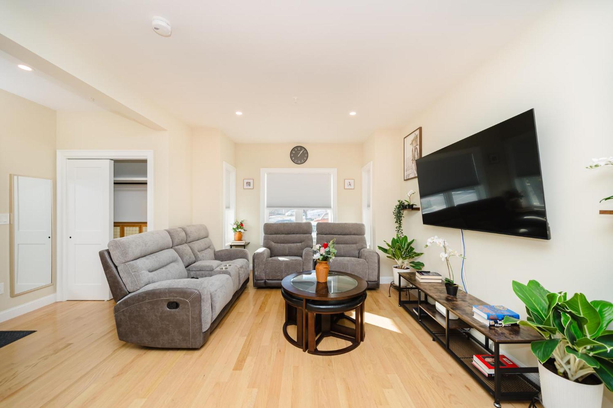 60-1 4br - Cozy New Near Park Zoo Boston