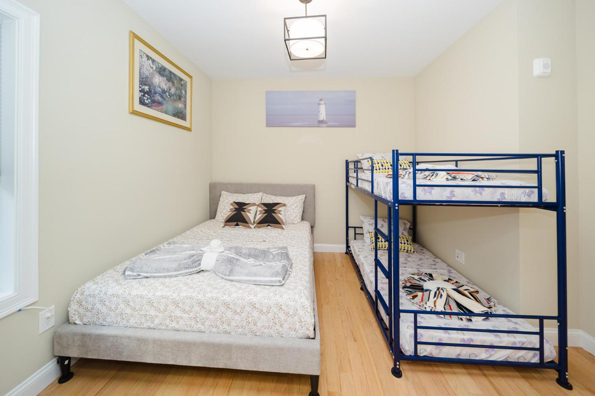 Apartment 60-1 4br - Cozy New Near Park Zoo