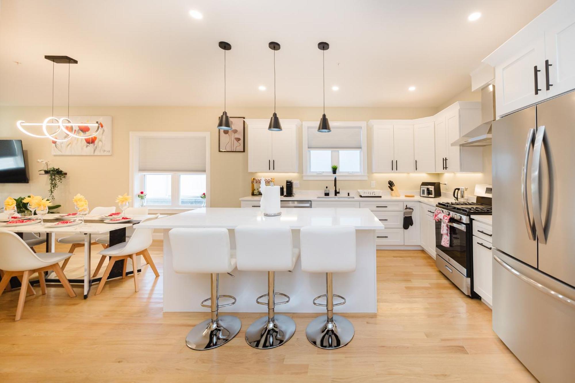 Apartment 60-1 4br - Cozy New Near Park Zoo