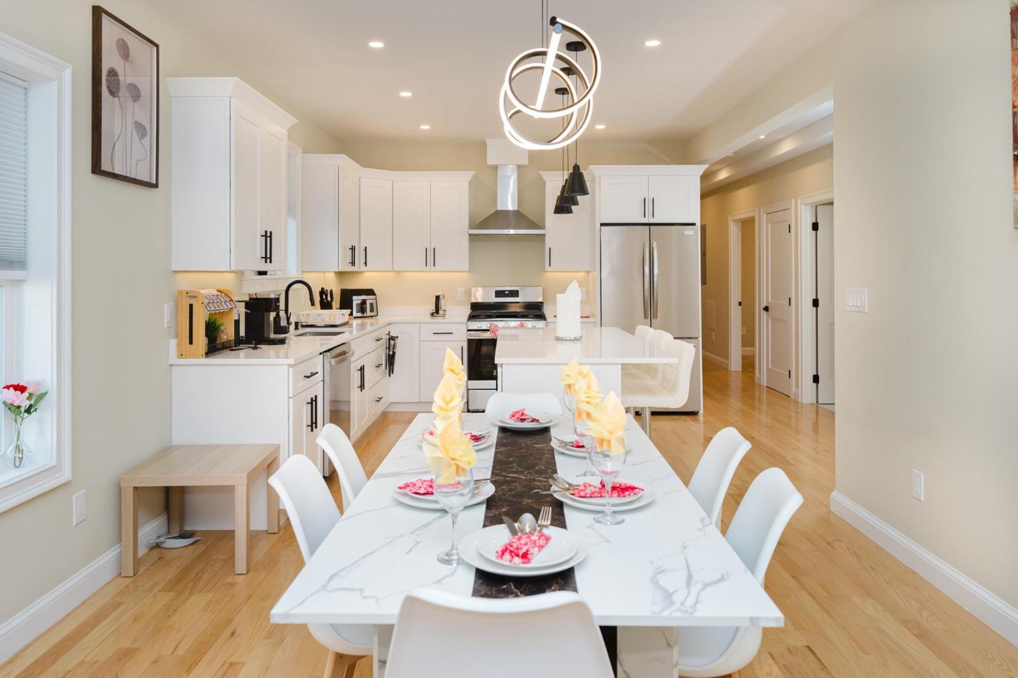 Apartment 60-1 4br - Cozy New Near Park Zoo