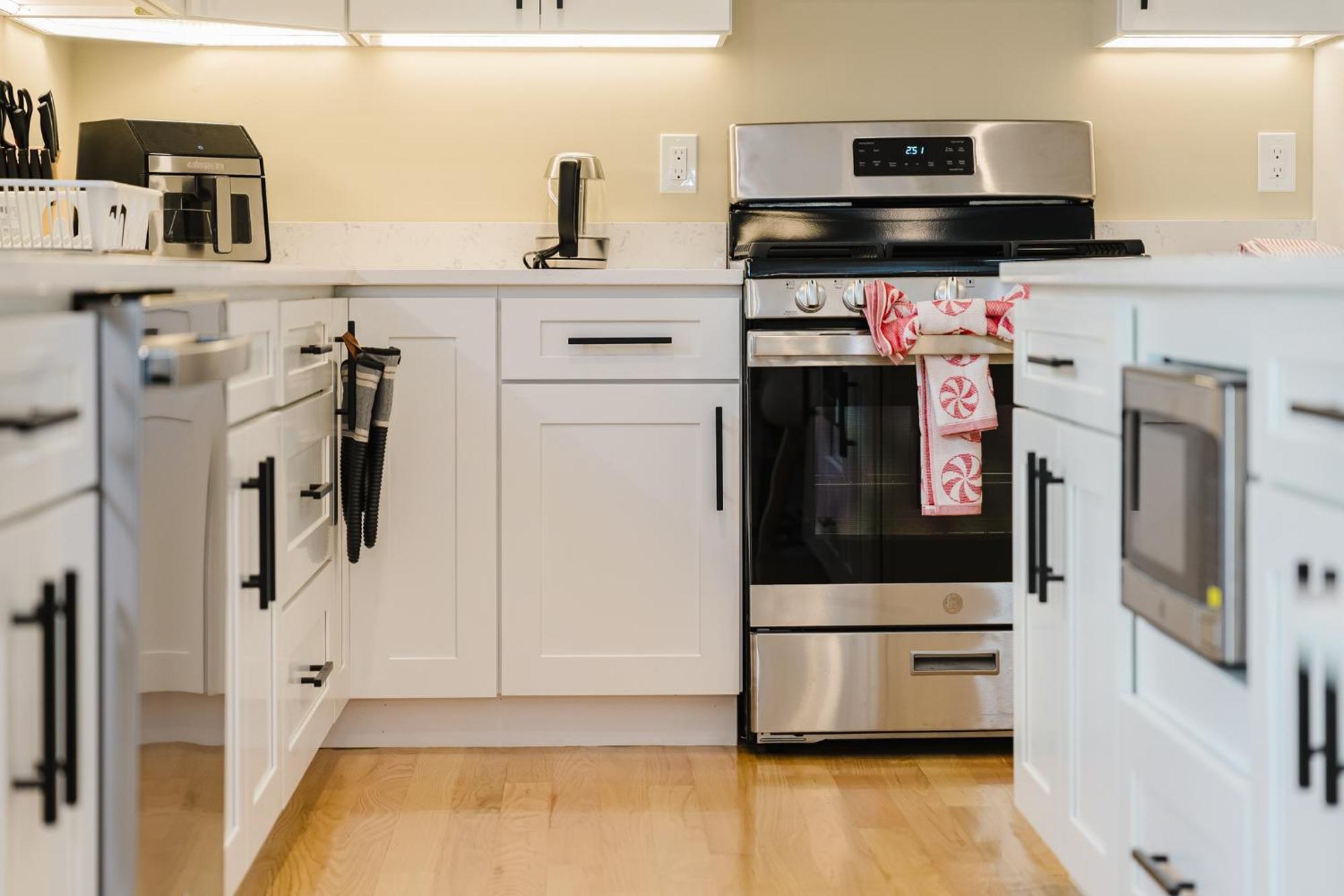 60-1 4br - Cozy New Near Park Zoo *