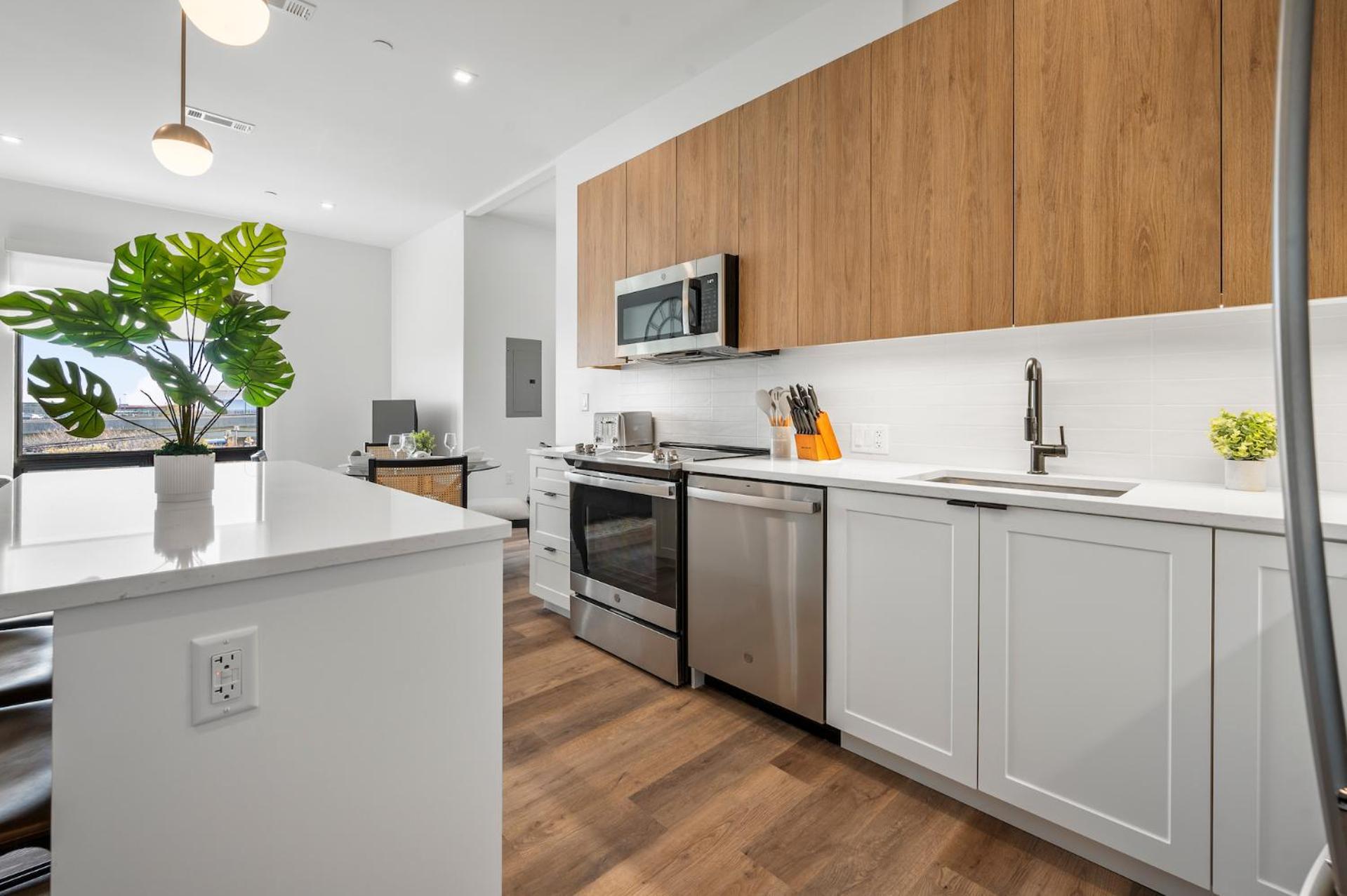 Luxury Furnished Near Logan Airport *