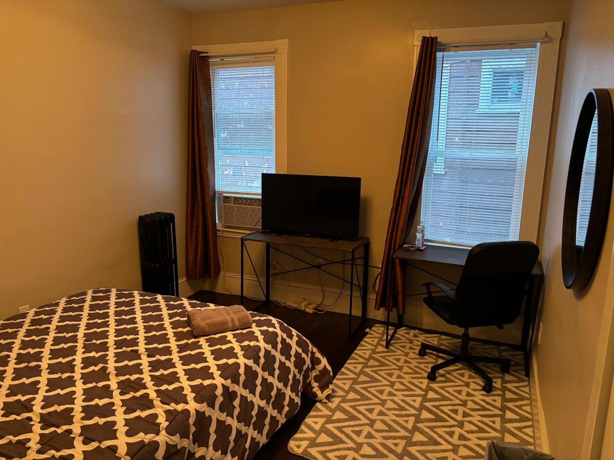 In Fields Corner Area - 30 Days M Homestay