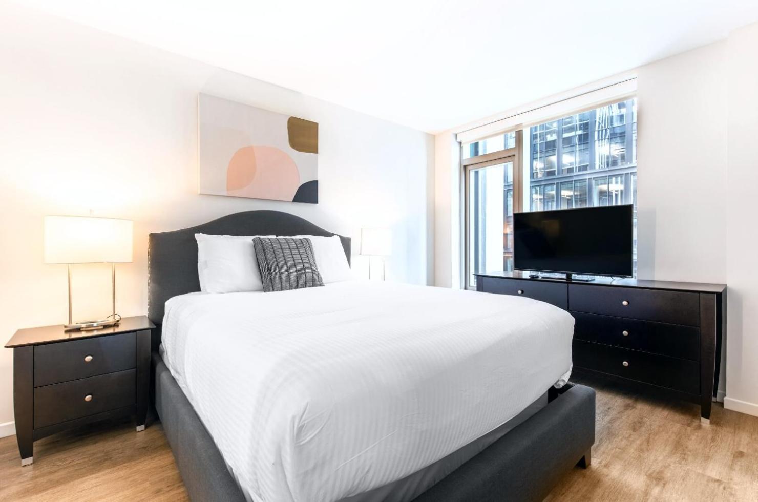 Luxury With Gym * Boston